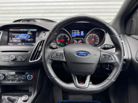 Ford Focus 2.0 TDCi ST-2 Hatchback 5dr Diesel Manual Euro 6 (s/s) (185 ps) 38