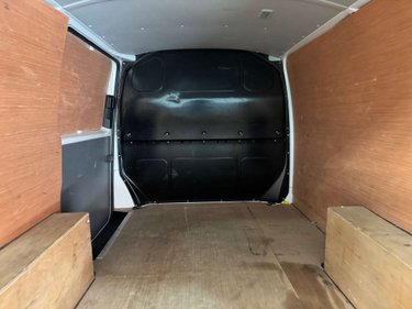 Volkswagen Transporter 2.0 Transporter T28 Highline TDI 1