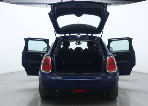Mini Hatch 1.5 Cooper D Hatchback 5dr Diesel Auto Euro 6 (s/s) (116 ps) 59
