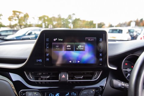 Toyota C-HR DESIGN 25