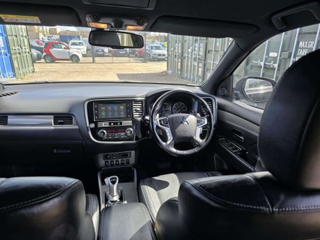 Mitsubishi Outlander 2.4h TwinMotor 13.8kWh 4h SUV 5dr Petrol Plug-in Hybrid CVT 4WD Euro 6 (s/s 23
