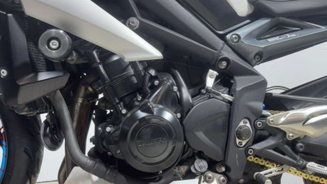 Triumph Street Triple 2016 66 plate 13k new MOT serviced quickshifter and exhaust 17