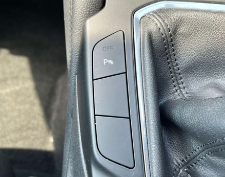 Ford Kuga 1.5 Kuga Titanium Edition 5dr 52