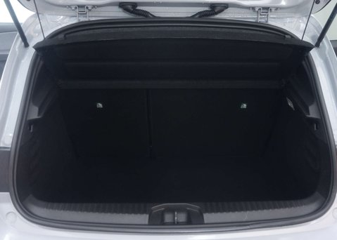 Renault Clio 1.6 Clio Techno E-Tech HEV Auto 5dr 51