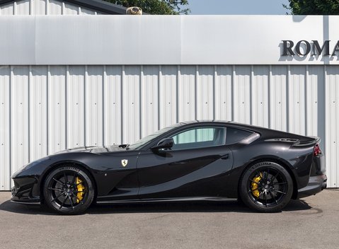 Ferrari 812 Superfast 2