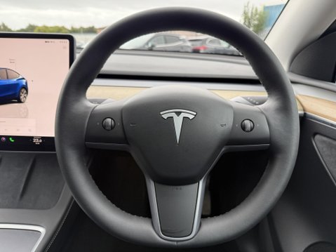 Tesla Model Y (Dual Motor) Long Range SUV 5dr Electric Auto 4WDE (384 bhp) 35