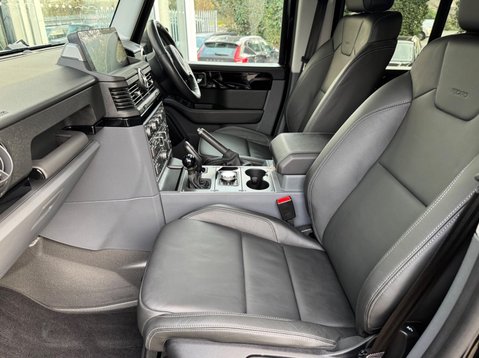 Ineos Grenadier FIELDMASTER EDITION 32