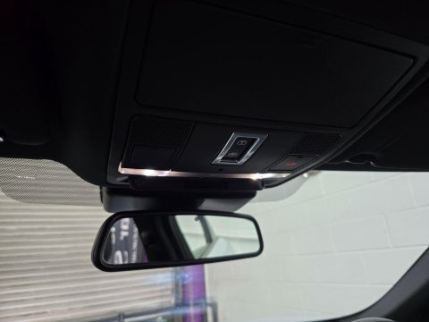 Jaguar F-Pace 3.0 D300 V6 S Auto AWD Euro 6 (s/s) 5dr 30