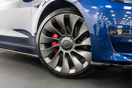 Tesla Model 3 Model 3 Performance AWD 4WD 4dr 17