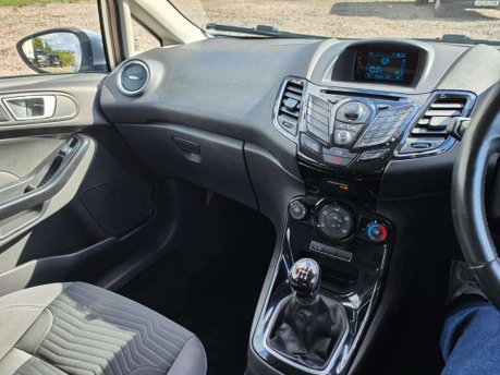 Ford Fiesta 1.0T EcoBoost Zetec Euro 5 (s/s) 3dr 50