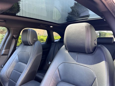 Jaguar F-Pace 2.0 D180 R-Sport Auto AWD Euro 6 (s/s) 5dr 4