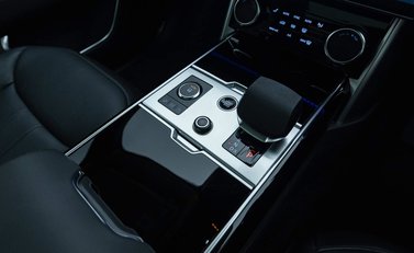 Land Rover Range Rover P440e HSE 15