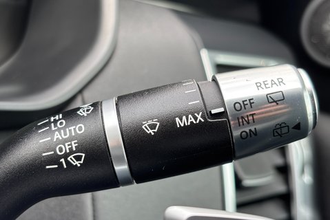 Land Rover Discovery D300 SE MHEV Auto 4WD Euro 6 SUV (300ps) 38