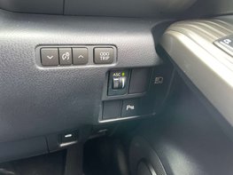 Lexus Is 2.5 IS 300h Advance CVT 4dr 60