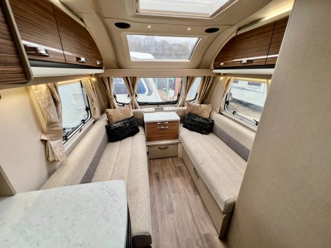 Swift Eccles 590 AL 12