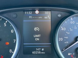 Nissan Qashqai 1.3 Qashqai N-Connecta DiG-T 5dr 30
