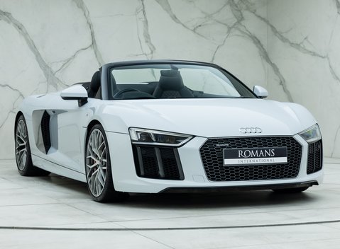 Audi R8 V10 Spyder 9