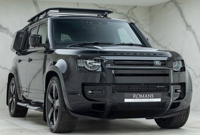 Land Rover Defender 110 D300 Hard Top X-Dynamic HSE