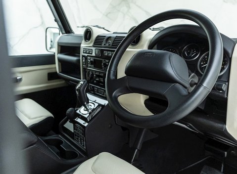 Land Rover Defender 110 Works V8 70th Edition 9