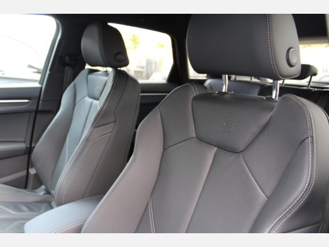 Audi Q3 TFSI S LINE BLACK EDITION 12
