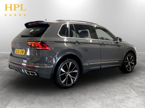 Volkswagen Tiguan 2.0 TDI R-Line SUV 5dr Diesel DSG 4Motion Euro 6 (s/s) (200 ps) Air Con - A 7