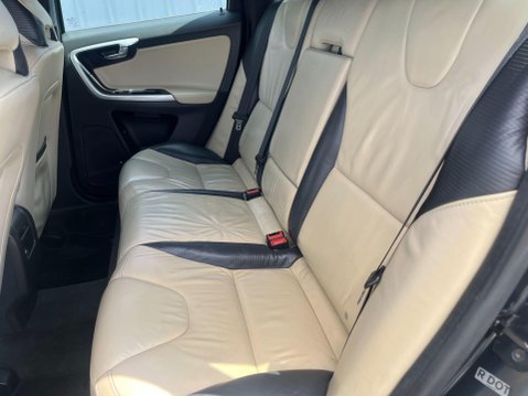 Volvo XC60 2.4 D5 R-Design Nav Geartronic AWD Euro 5 5dr 37
