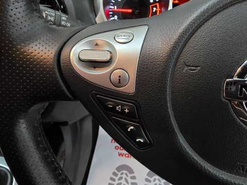 Nissan Juke 1.2 DIG-T N-Connecta Euro 6 (s/s) 5dr 33