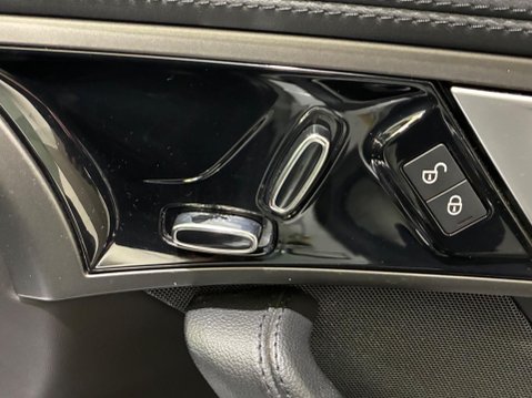 Jaguar F-Type 3.0 V6 Auto Euro 6 (s/s) 2dr 34