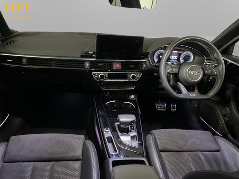 Audi A4 2.0 TFSI 35 Black Edition Estate 5dr Petrol S Tronic Euro 6 (s/s) (150 ps) 18