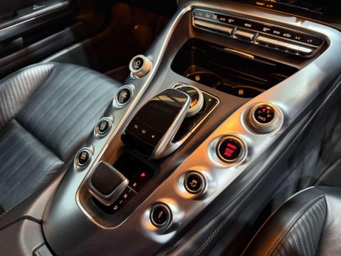 Mercedes-Benz Amg GT 4.0 V8 BiTurbo GPF C Roadster 2dr Petrol SpdS DCT Euro 6 (s/s) (557 ps) 50