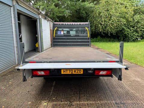 Ford Transit 2.0 350 EcoBlue HD Leader Dropside RWD L4 Euro 6 (s/s) 2dr (DRW) 8