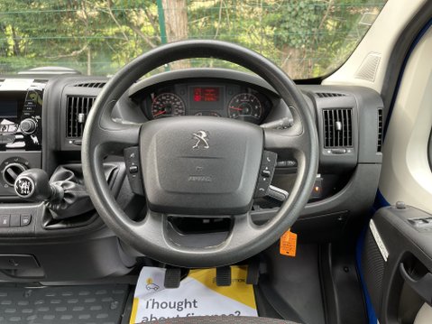 Peugeot Boxer 440 L4H2 17 seat Lightweight NON-D1 minibus w/full ramp, sensors, ULEZ. 21