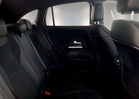 Mercedes-Benz GLA 1.3 GLA 180 AMG Line Premium Auto 5dr 46