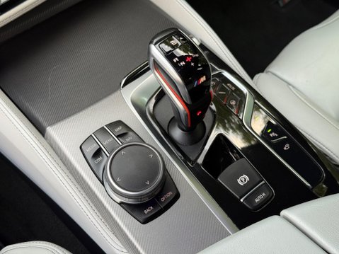 BMW M5 4.4 V8 Steptronic xDrive Euro 6 (s/s) 4dr 55
