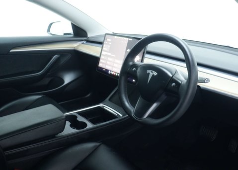 Tesla Model 3 Saloon 4dr Electric Auto RWD (241 bhp) 34