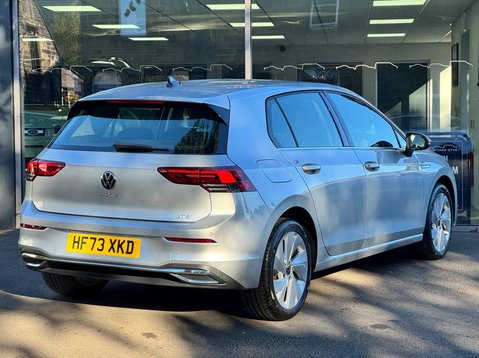 Volkswagen Golf STYLE ETSI DSG 10