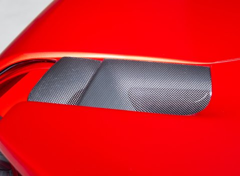 Ferrari 488 Pista 38