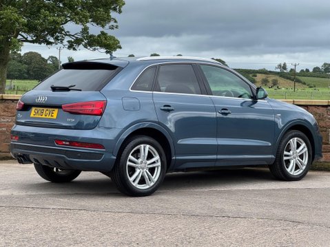 Audi Q3 1.4 TFSI CoD S line Edition S Tronic Euro 6 (s/s) 5dr 4