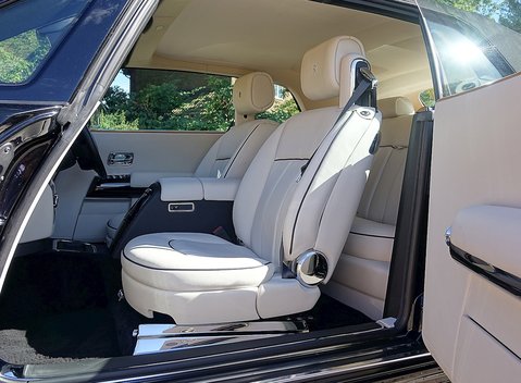 Rolls-Royce Phantom Drophead Series II 16