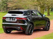 Jaguar E-Pace R-DYNAMIC HSE 16