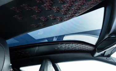 Aston Martin Vanquish Zagato Shooting Brake 16