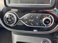 Renault Captur ICONIC TCE 32