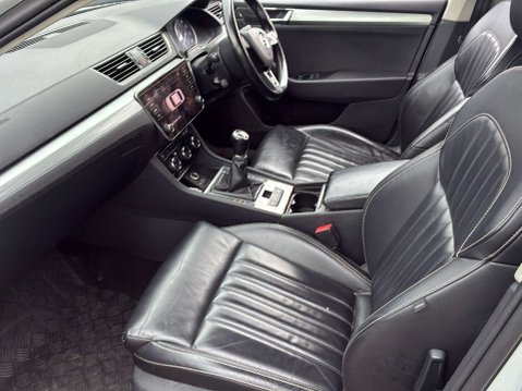 Skoda Superb 2.0 Superb SE Technology TDI 5dr *NATIONAL DELIVERY* 11
