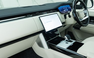 Land Rover Range Rover P460e AUTOBIOGRAPHY LWB 21