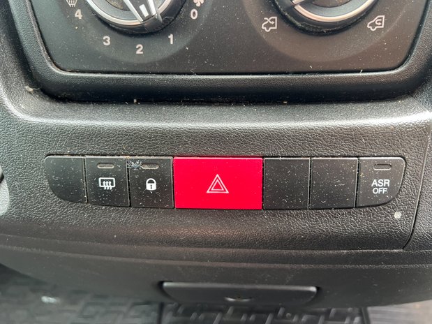 Citroen Relay MWB L2H2 (SOLD) Medium Roof Enterprise 350 Air Con Sensors EURO 6 NO VAT 28