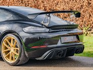 Porsche 718 Cayman GT4 24