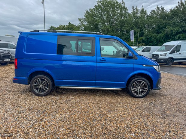 Volkswagen Transporter Crew Cab SWB L1H1 T30 Tdi Kombi Highline Auto Air Con Sensors SELECT 44