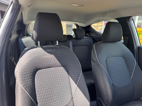 Ford Fiesta ZETEC 12