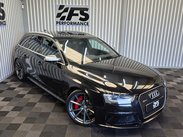 Audi RS4 4.2 FSI V8 Estate 5dr Petrol S Tronic quattro Euro 5 (450 ps) 42