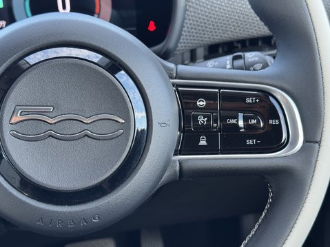 Fiat 500 87kW La Prima by Bocelli 42kWh 2dr Auto 30